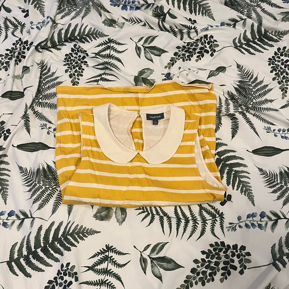 Large ModCloth Tank Top. - Picture 3 of 4